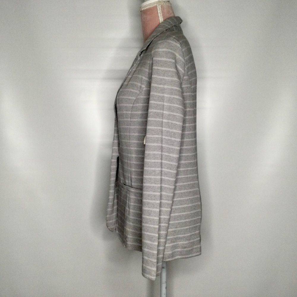 ANTHROPOLOGIE Caslon super comfortable soft jacket. - Picture 7 of 13